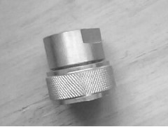 使用裝飾鍍鉻添加劑時，工件鍍層表面出現(xiàn)花斑或棕色現(xiàn)象應(yīng)注意的問題